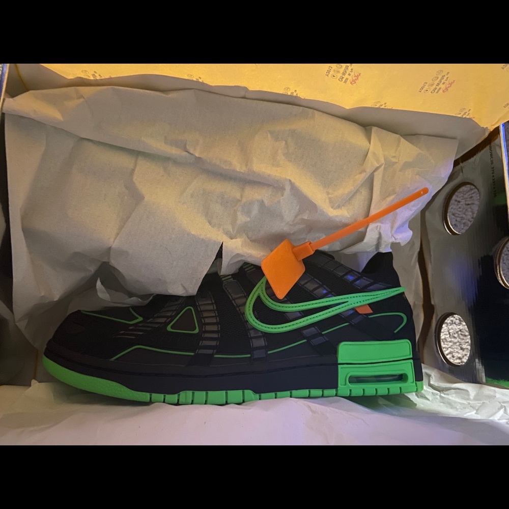 RUBBER OFF WHITE DUNKS SIZE 11.5 DEADSTOCK